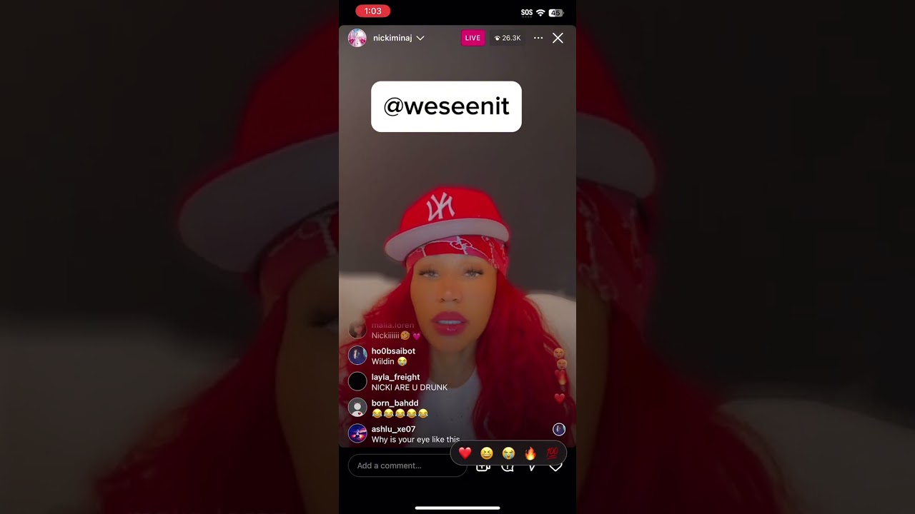 👀Nicki Minaj live & fans get concerned👀 12-29-23