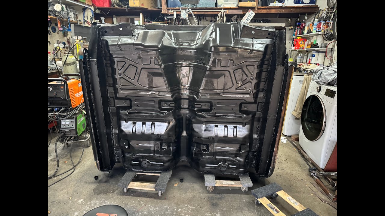 Ep30 C20 Crown Vic swap cab seam sealing and painting