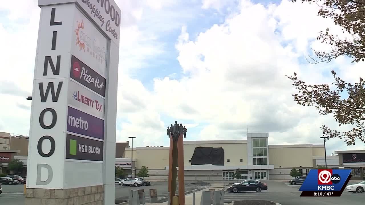 Kansas City grocery operators sue city, alleging crime and neglect forced store's closure