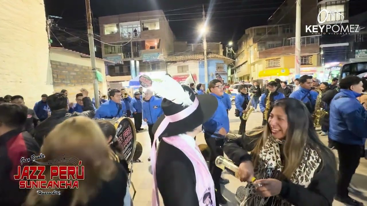 Mix de Huaynos - Banda Jazz Perú Sunicancha - en Huancavelica