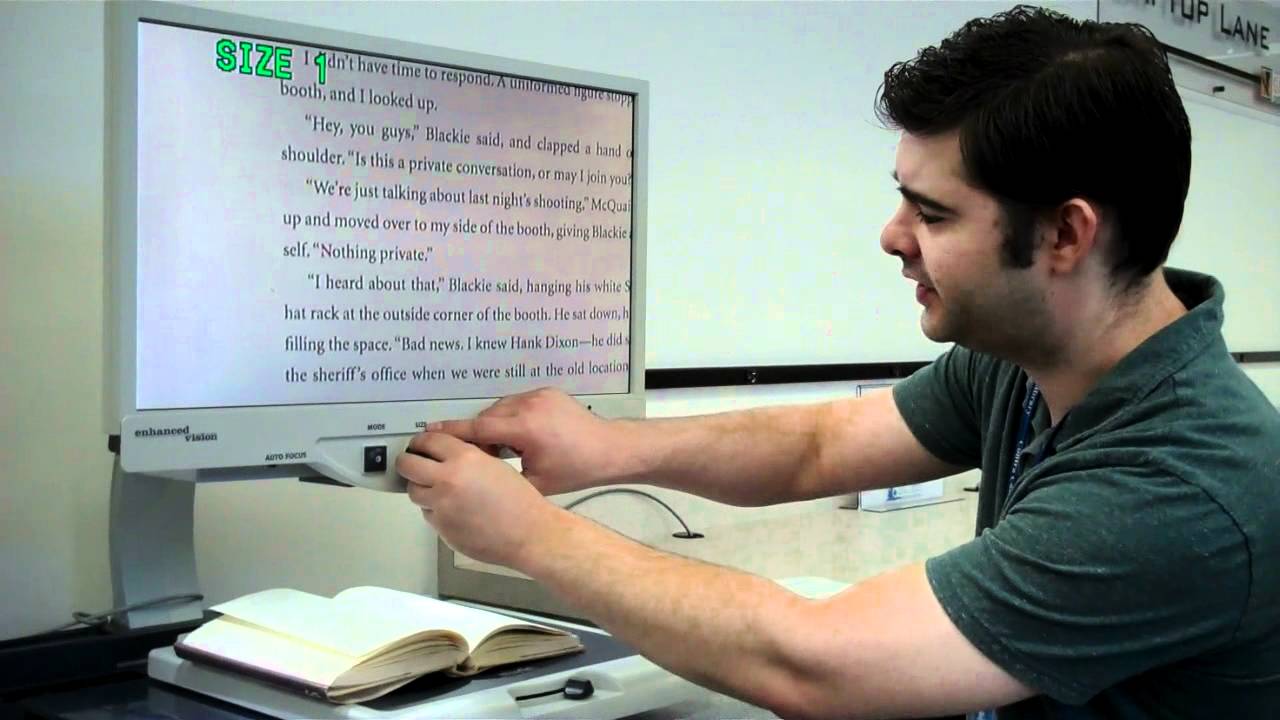 Using the Merlin LCD Desktop Magnifier