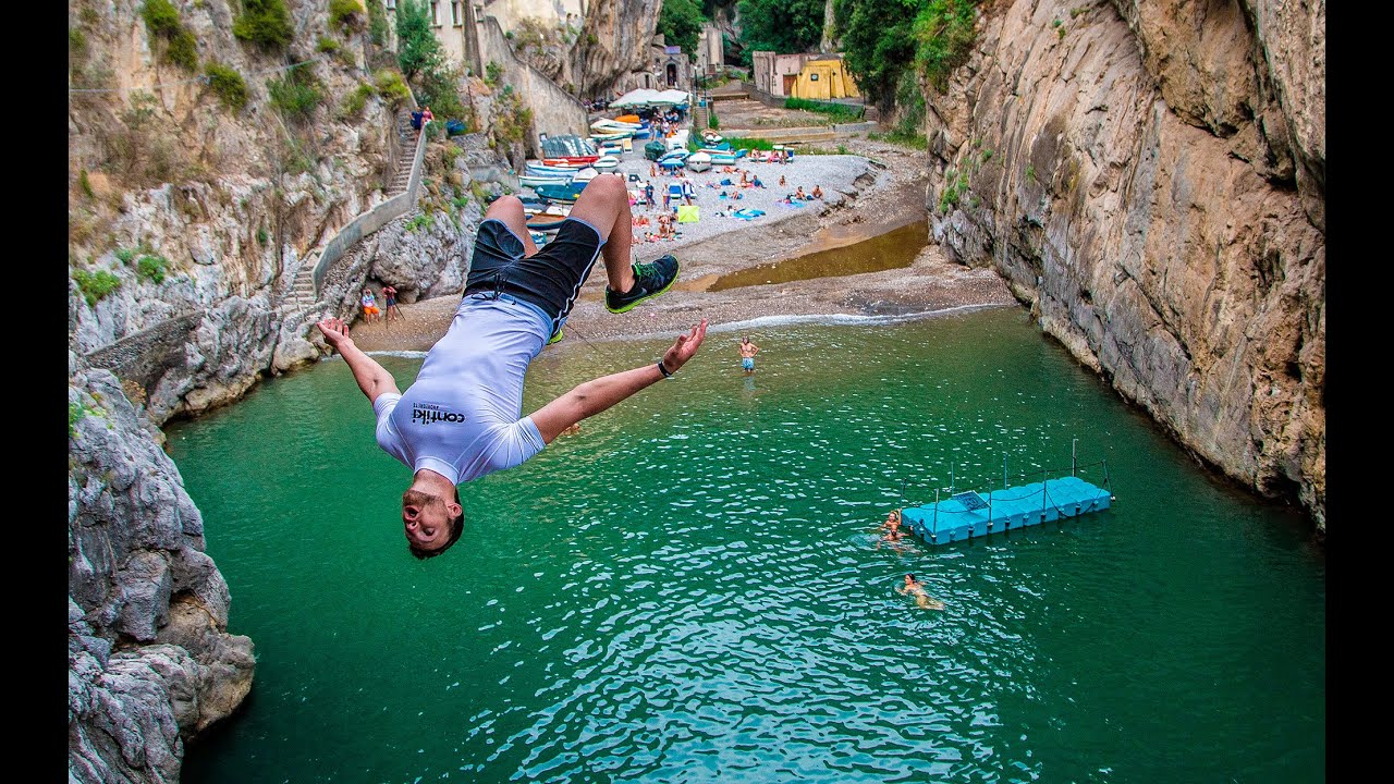 Behind the Scenes - Cliff Jumping Italy - Creating a Contiki Legend