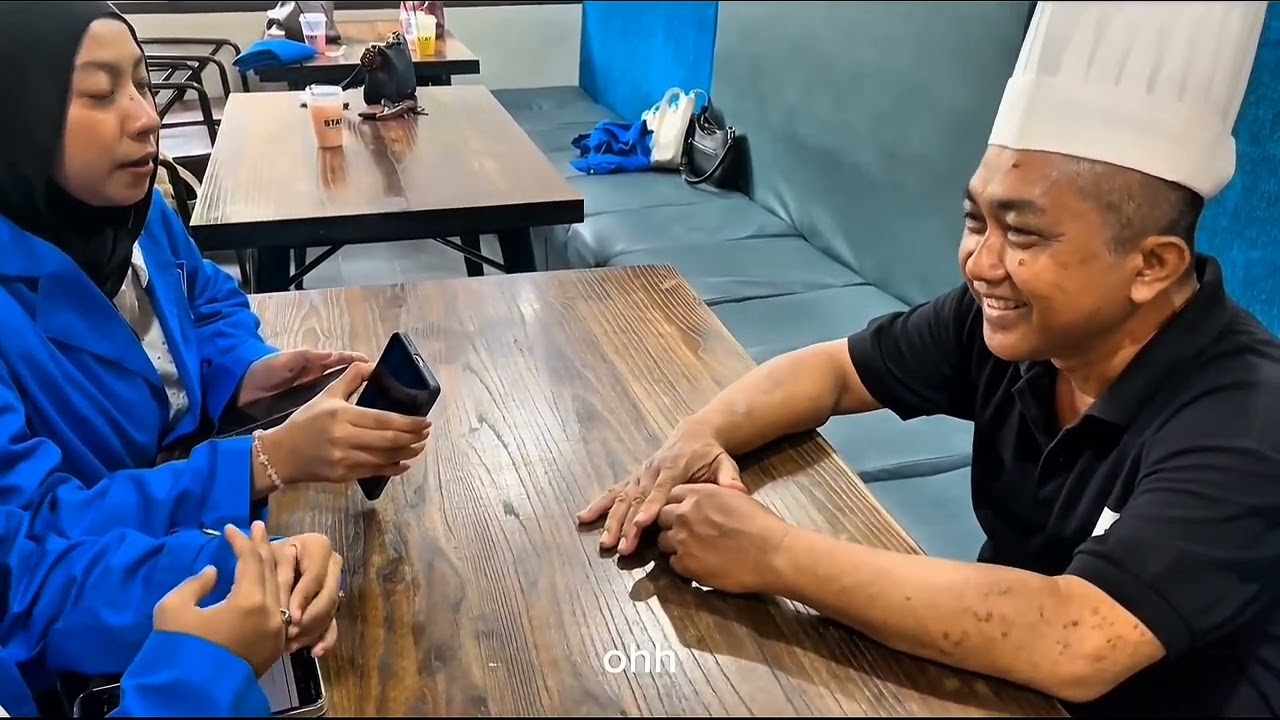 Studi Kasus Pemasaran Jasa - UMKM Coffee Shop 