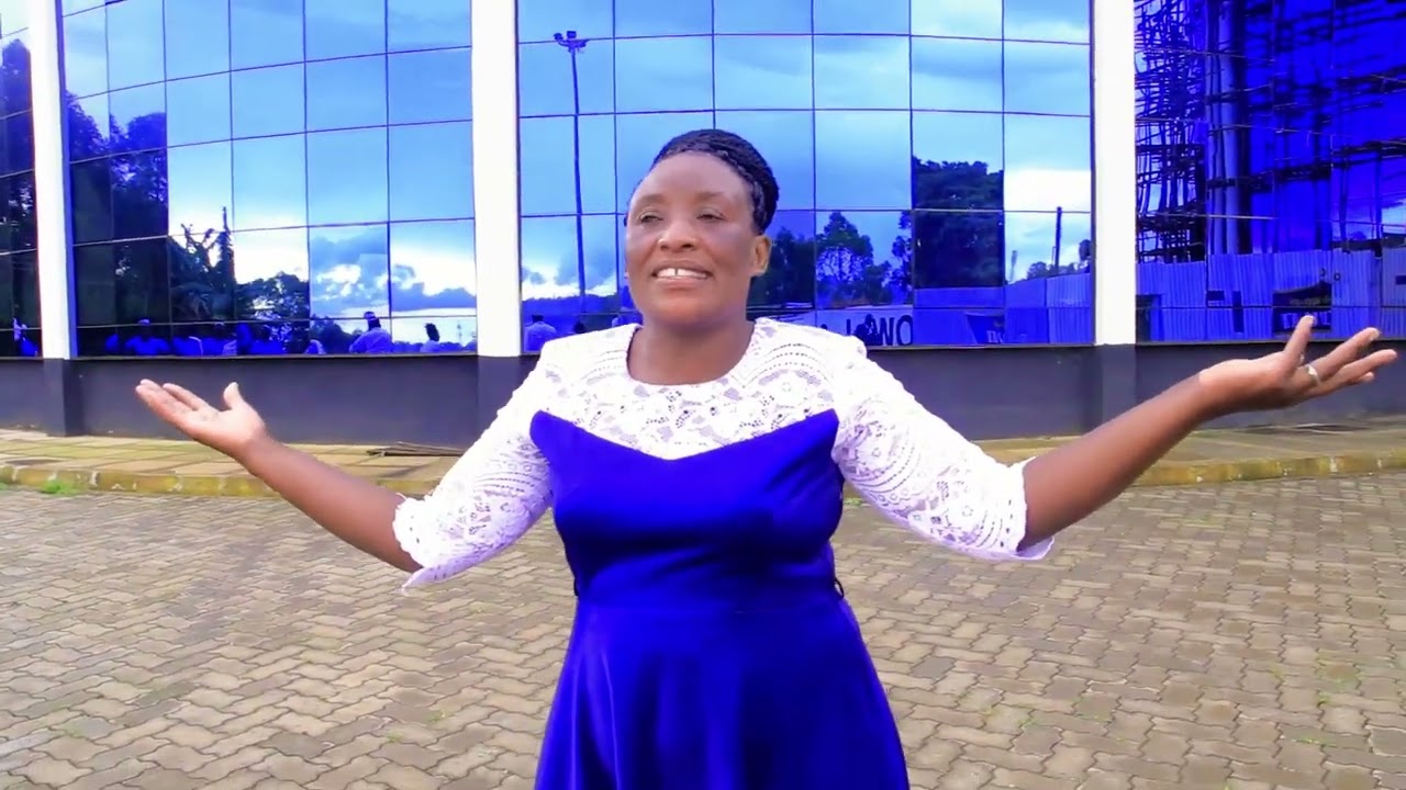 UNISIKILIZE OFFICIAL VIDEO BY ST ANNE'S OGEMBO TOWN PARISH CHOIR