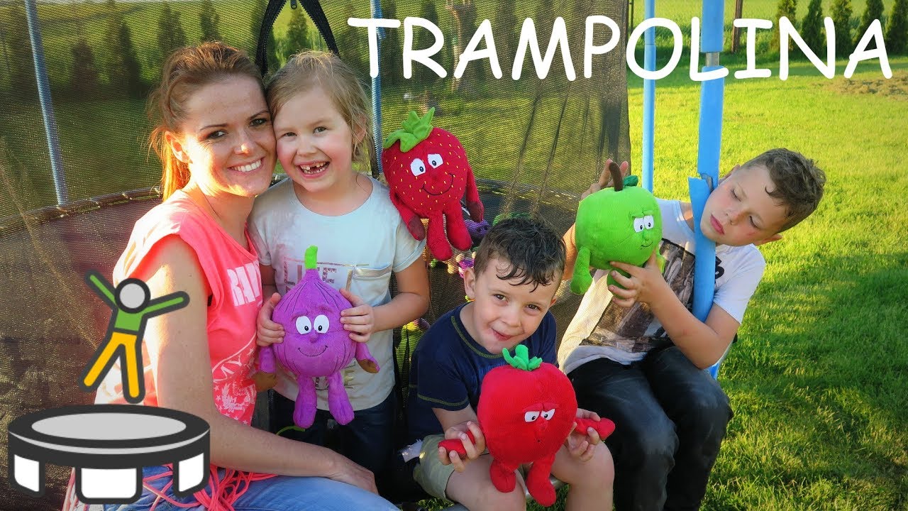 GANG ŚWIEŻAKÓW I TRAMPOLINA Bajki dla dzieci po polsku