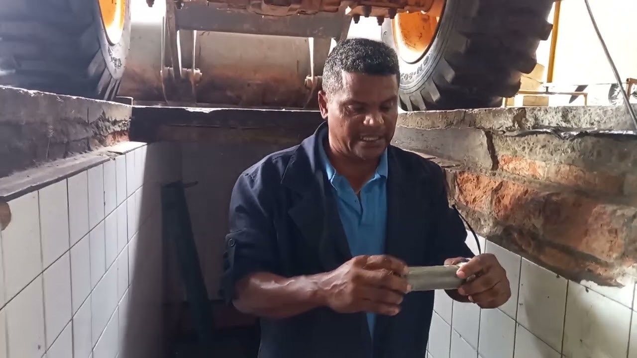 2°parte filtro tela na transmissão e tanque hidráulico da W20E e 580l e 580M.