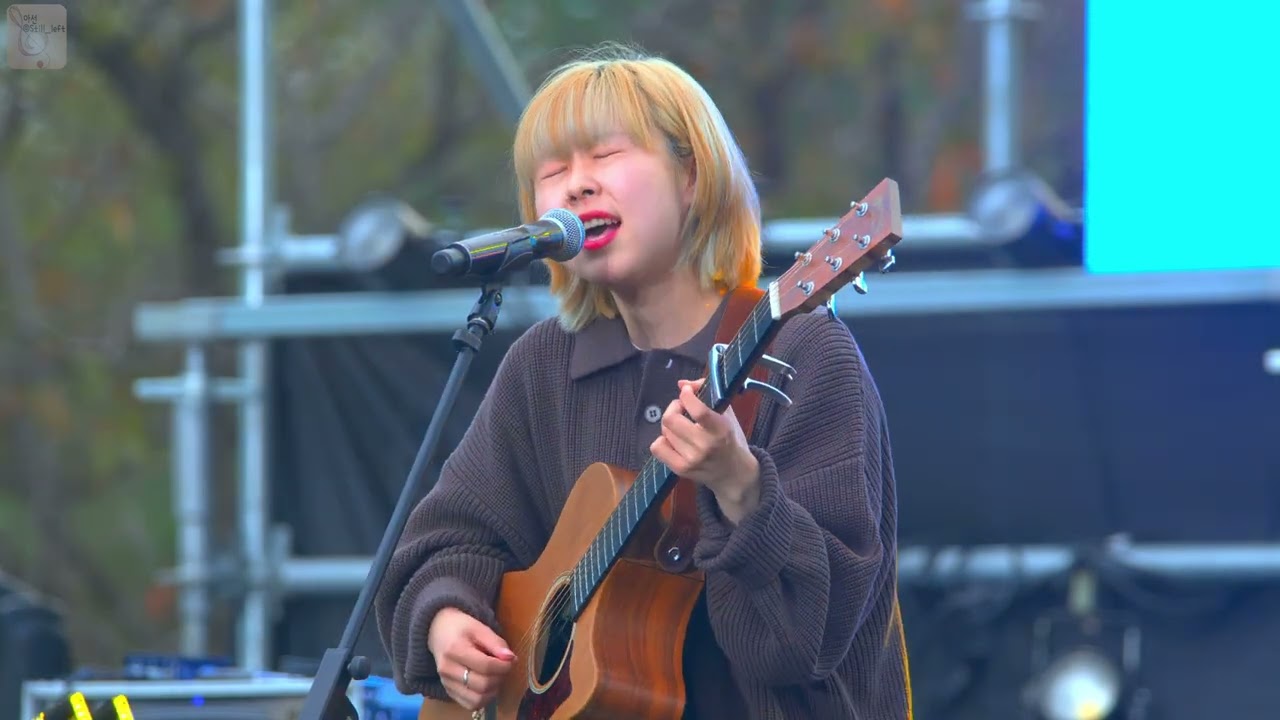 [직캠][4K 60P][HDR] 박소은 - 눈을 맞춰 술잔을 채워 [221015 어스어스페스티벌]