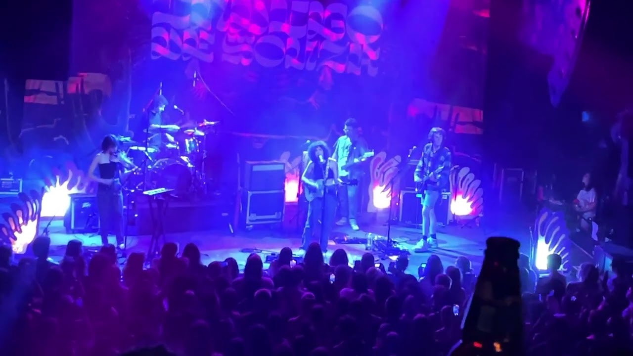 Indigo De Souza - What Are We Gonna Do Now - live