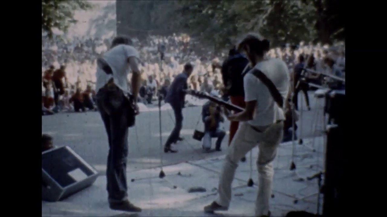 Ansambel Propeller 1983  aastal Saaremaa rockipäevadel. Video Heino Maripuu