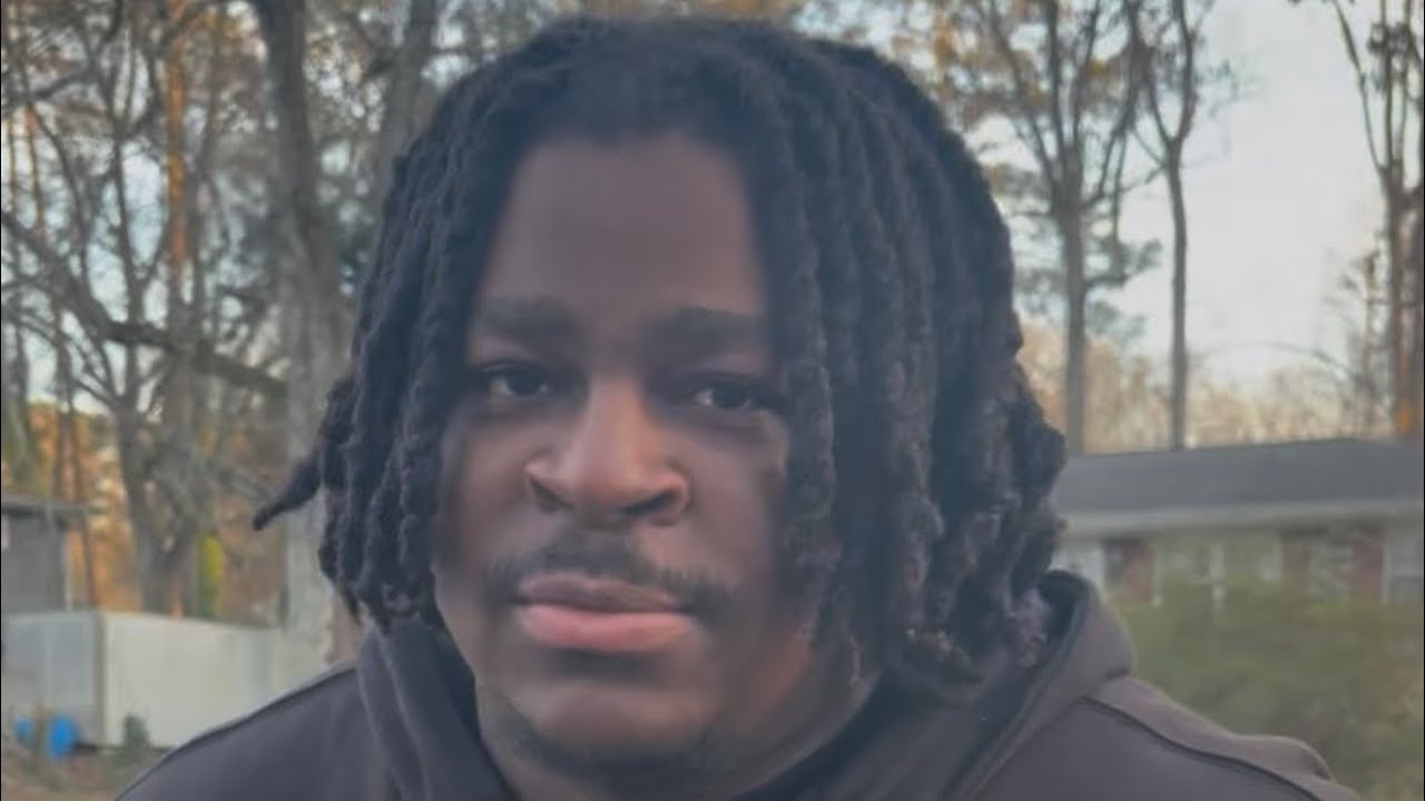 That guy who can’t talk to girls 