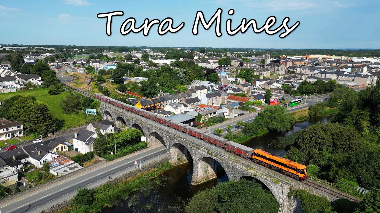 Retro 071 & 075 on Tara Mines - Navan Branch @ Northern Line - 18th July 2022
