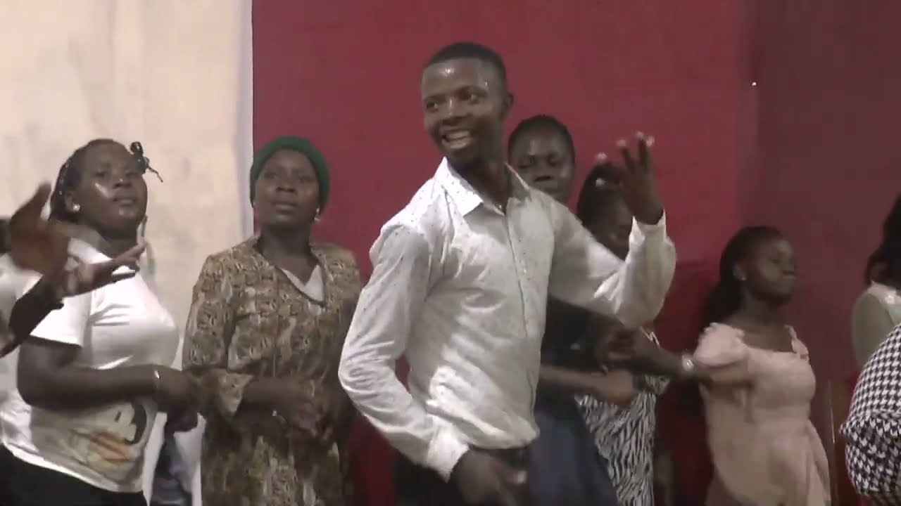 Koona Dance!! Ewa Yesu Teli Stress || Pastor Miriam Warugaba