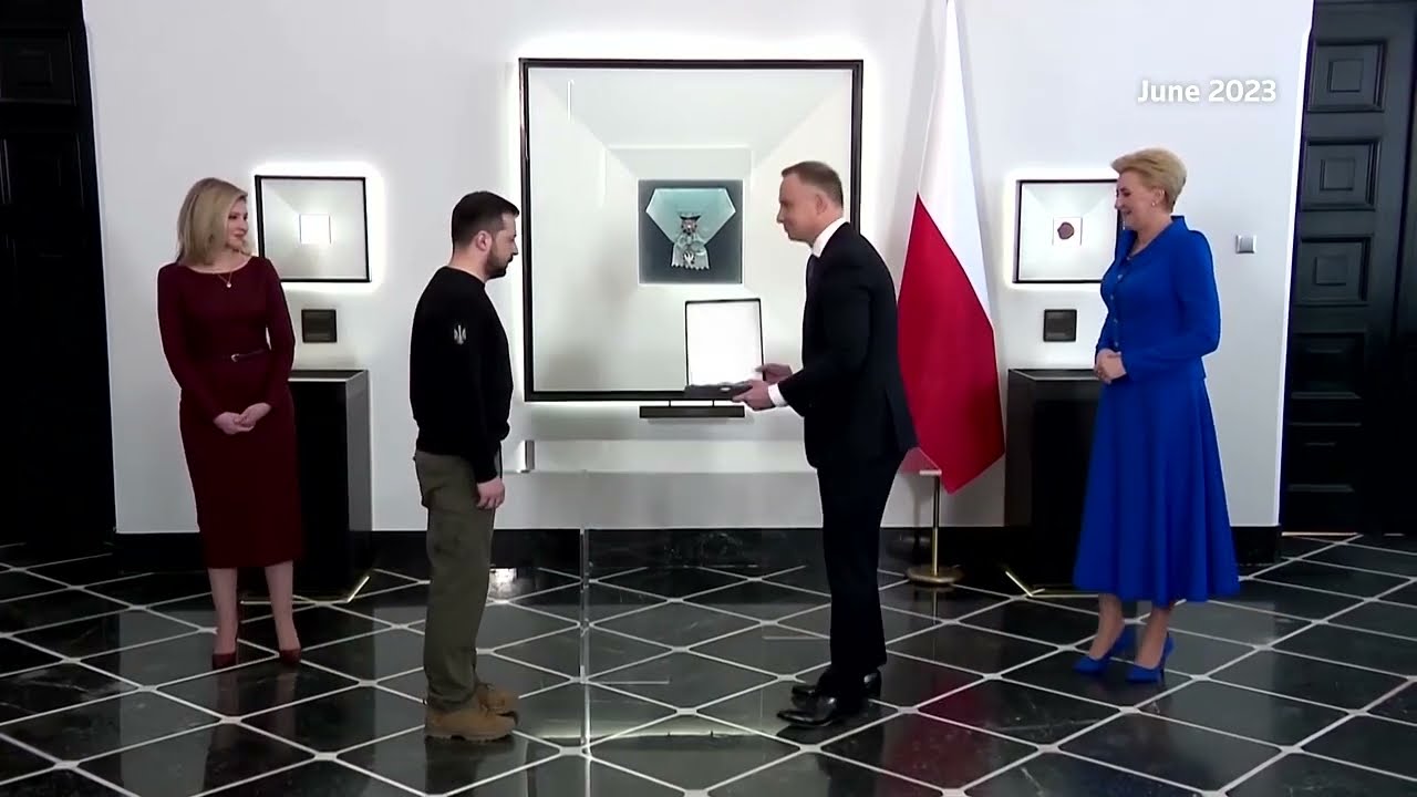 Зеленский возвращает польскую награду на фоне обострения исторических разногласий