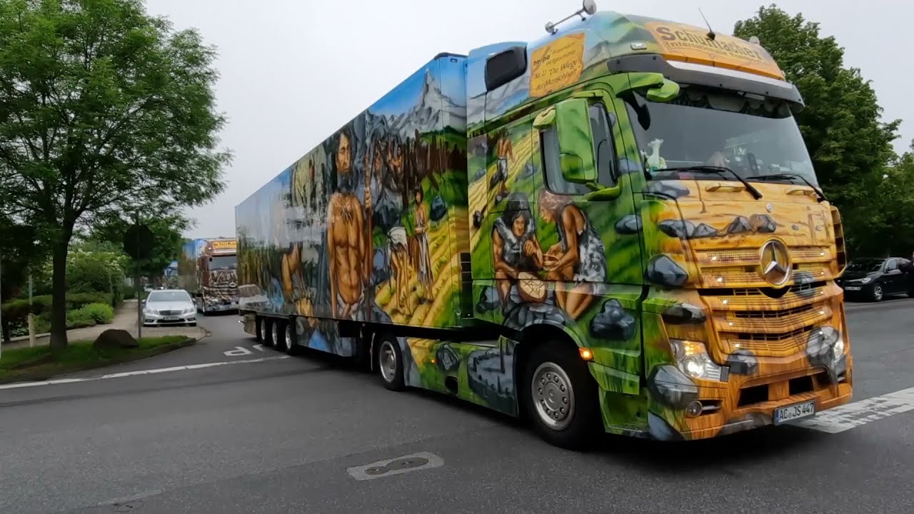Herpa präsentiert die Weltgeschichte Showtrucks // Spedition Schumacher in Aachen