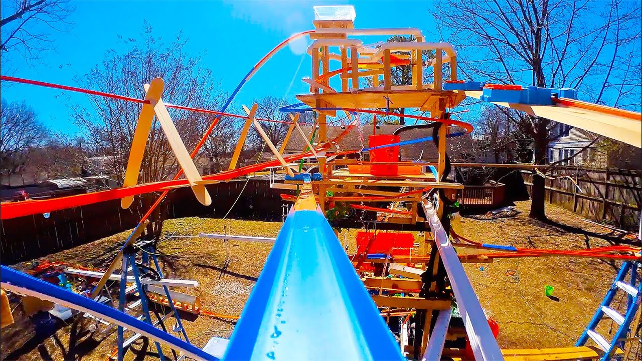 Hot Wheels Aquapark Track with Waterfalls and Waterslides (BOOSTED)