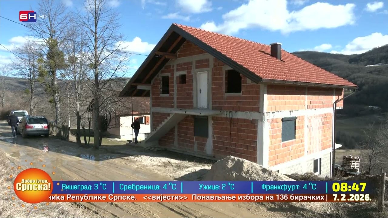 Polomljena stabla i grane u voćnjaku braće Metlić u Gornjoj Peckoj kod Mrkonjić Grada