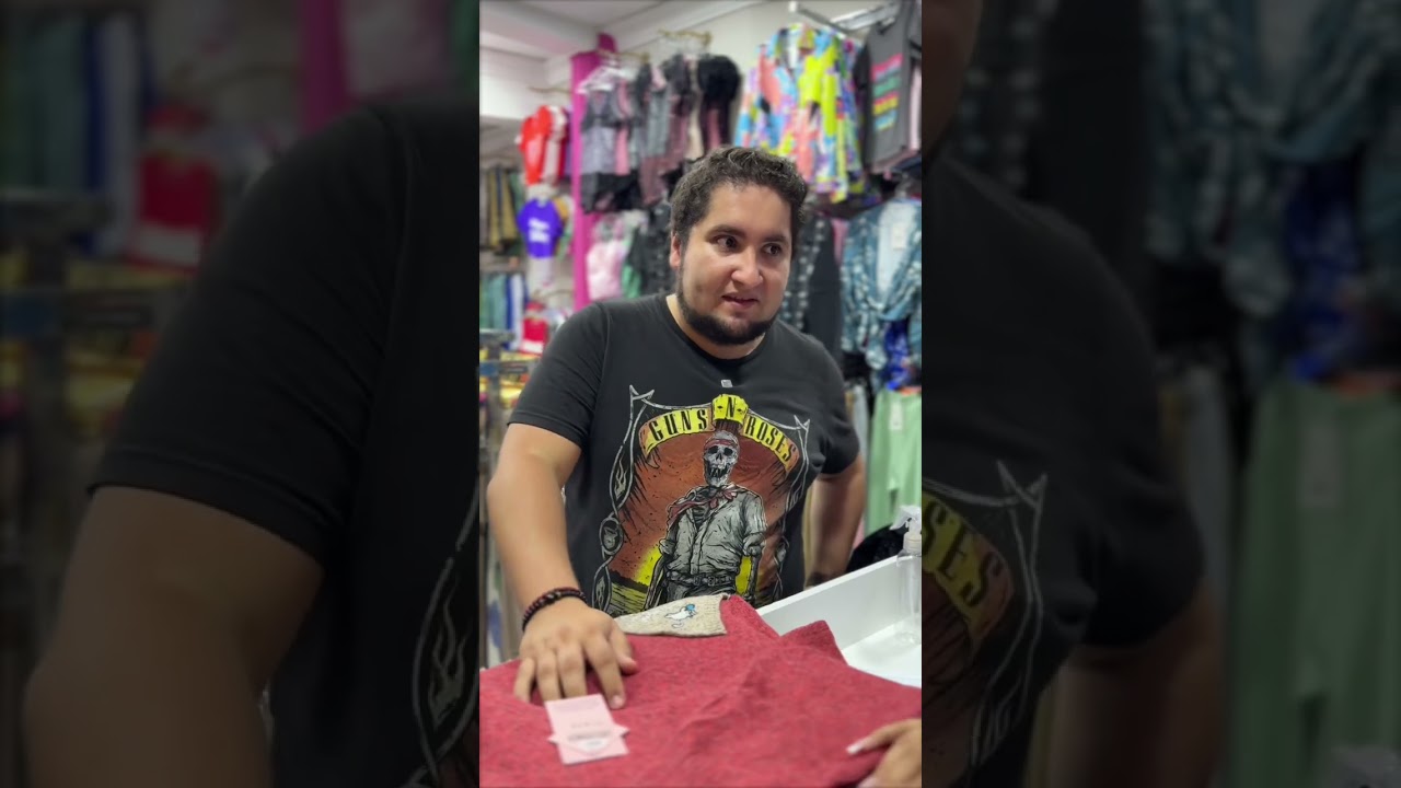 Solamente por probarse la ropa tenían que pagar cierto valor y al final paso esto.
