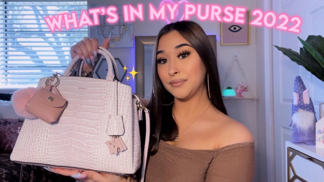 WHAT’S IN MY PURSE 2022