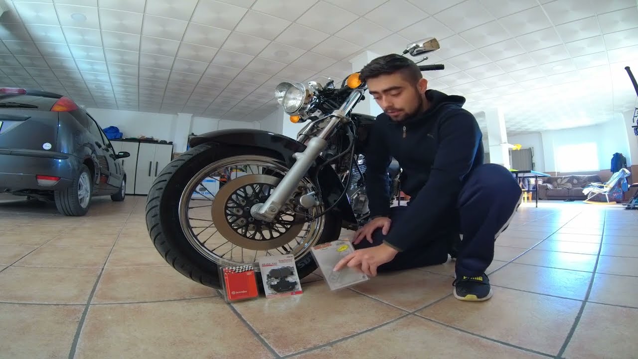 CAMBIO DE PASTILLAS DE FRENO SUZUKI MARAUDER 250/125. Probamos las pastillas chinas.