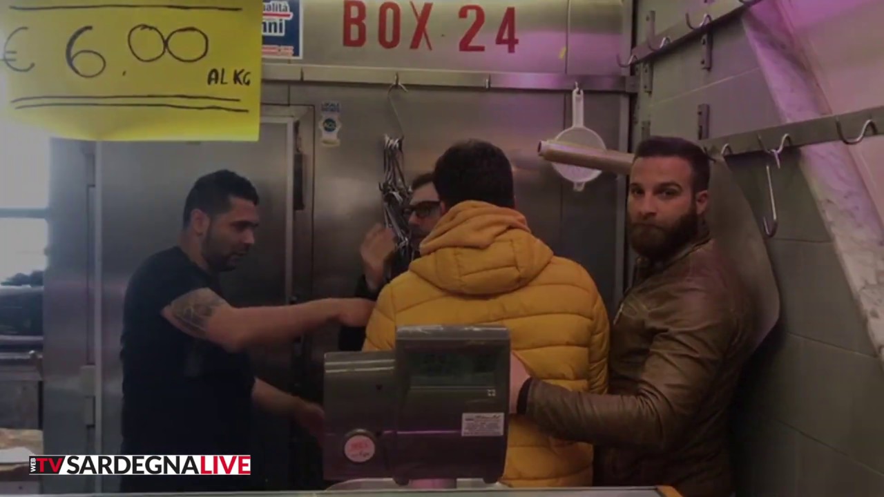 Salvini contestato al mercato di San Benedetto: 