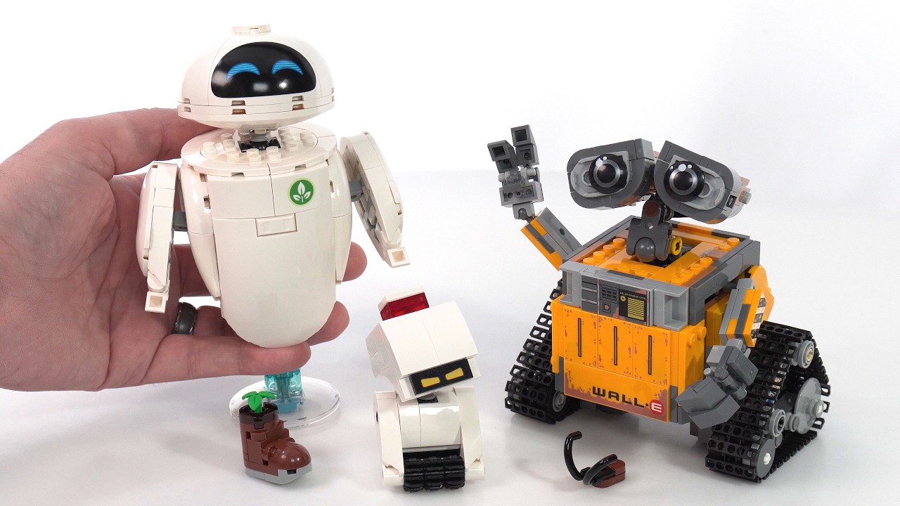 LEGO Disney/Pixar Wall-E & EVE review! Better & cheaper than the original #NotSponsored 43279