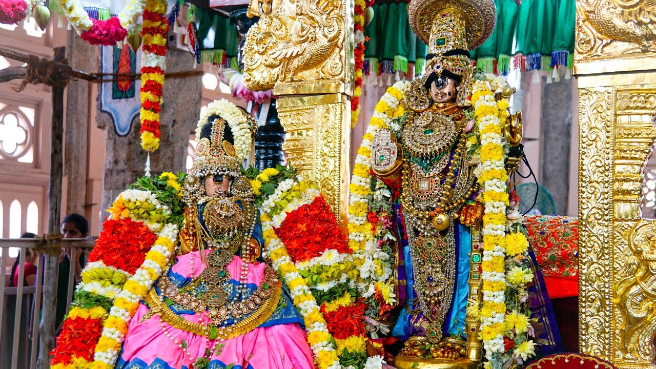 Special Serthi Sevai Uraiyur Kamalavalli Nachiyar Namperumal Srirangam Temple 25.3.21