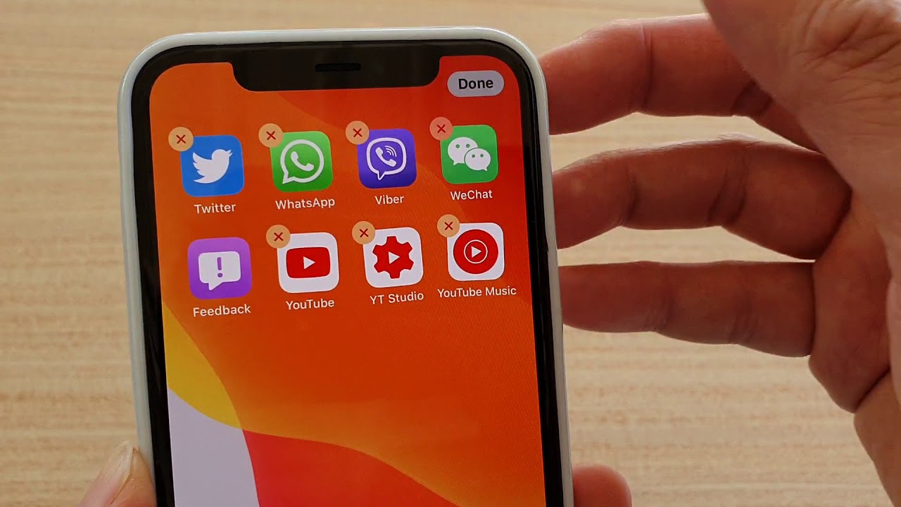 iPhone 11 Pro: How to Delete a Folder From Home Screen
