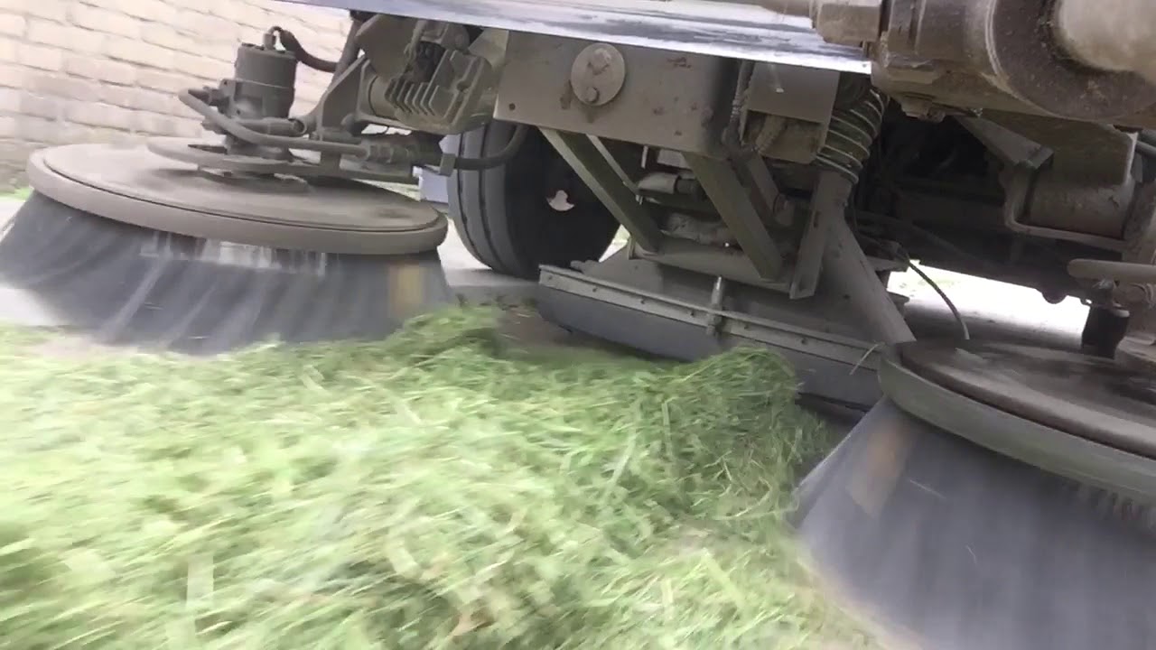 barrendero ,Aebi Schmidt cleango 500 beautiful face under road sweeper how it works