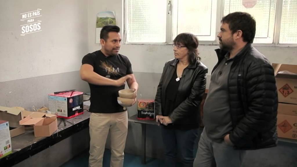 Albokas, petardos y los típicos 'guardias civiles' de Areatza