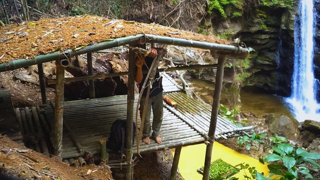Full Video 30 Days  build a Bushcaft camp in the deep forest. Survival in the tropical forest.