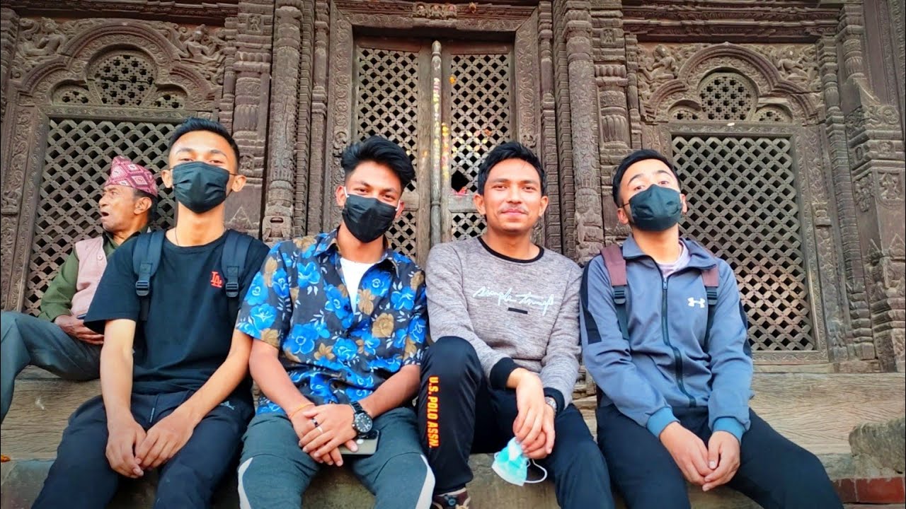 Vlogs Of Roaming Around City With Friends ....