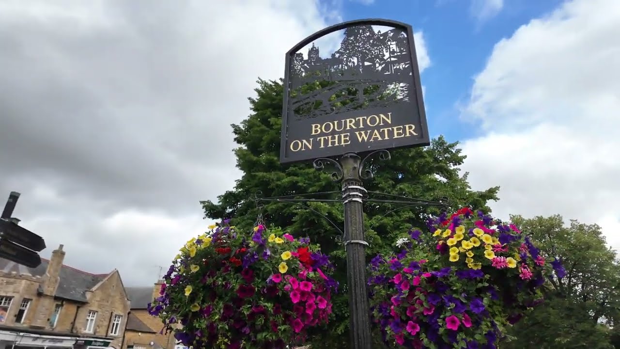 Walk in Burton-on-the-Water #cotswoldvillages #travel