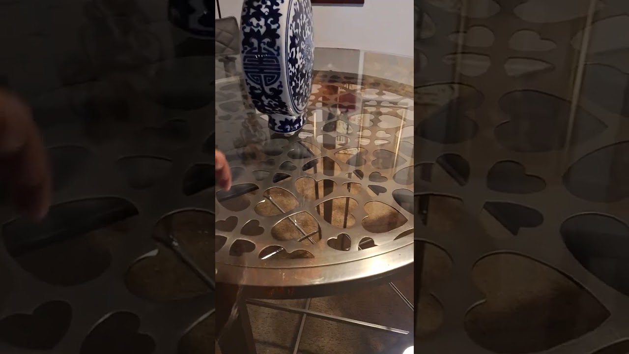 I BOUGHT A BRAND NEW DINNING ROOM TABLE TODAY