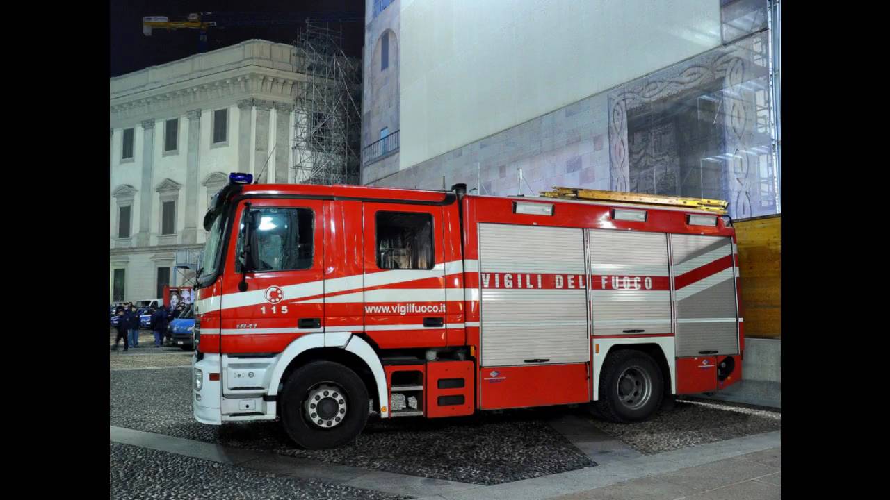 Vigili del Fuoco - Tributo A.P.S. Mercedes Benz Actros BAI 1841 [HD]