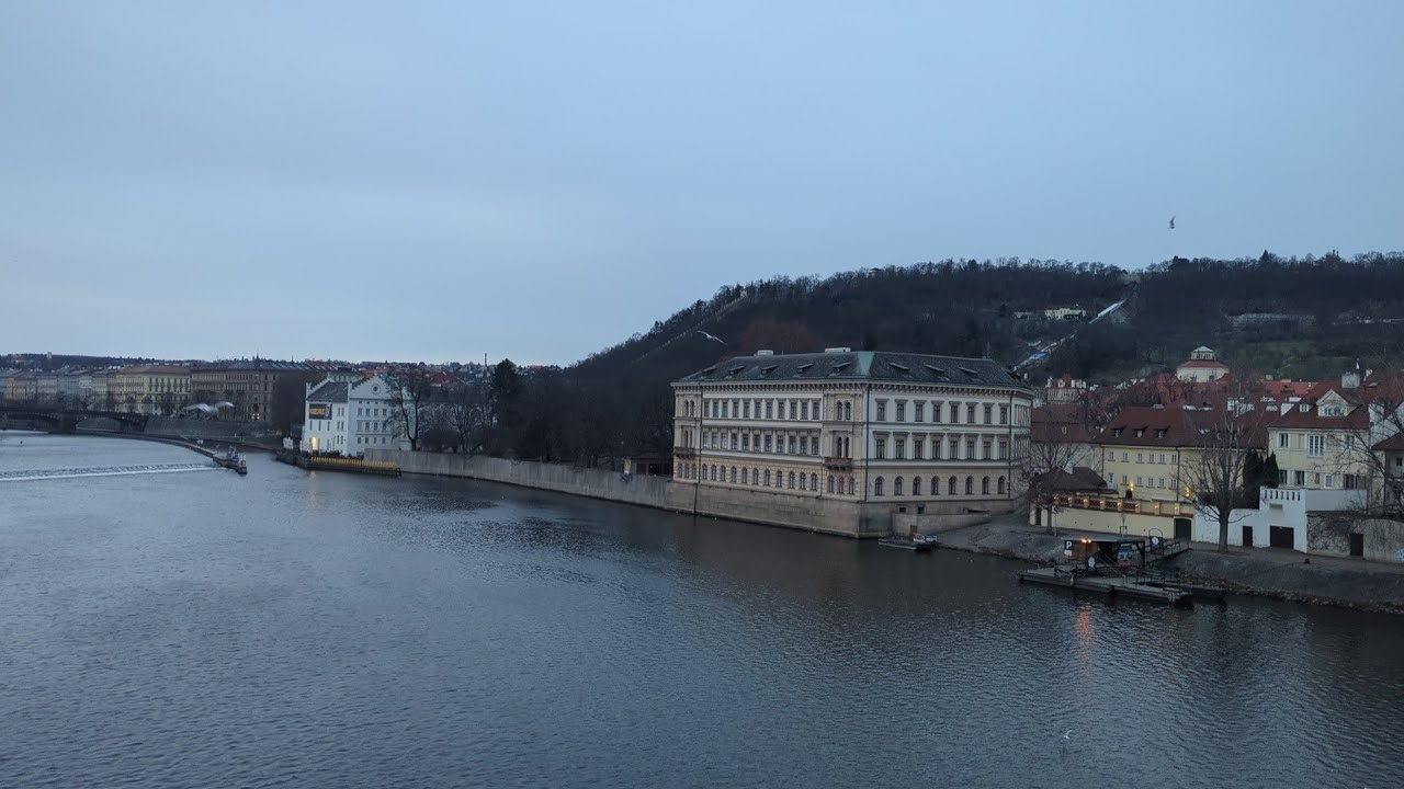 Karelsbrug in Praag bij zonsopgang | Charles Bridge at dawn