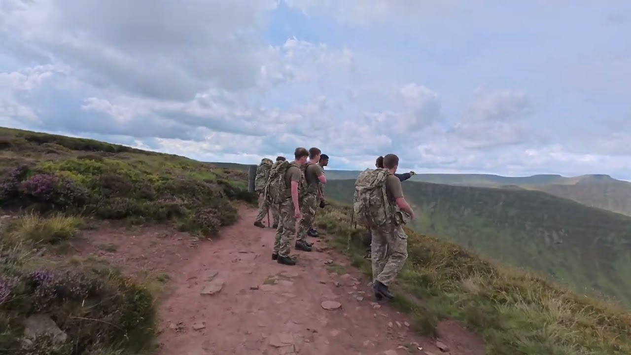 Hiking up and around Fan-y-big in the Brecon Beacons