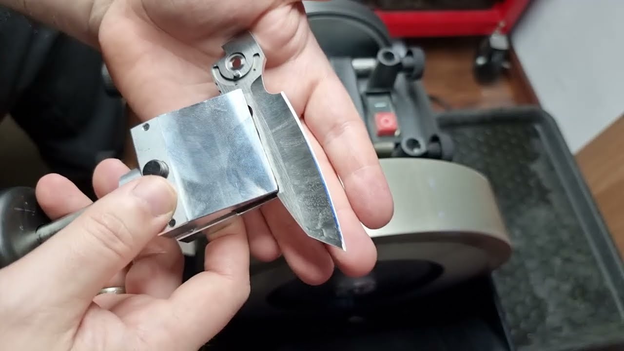Echtzeitschliff Spyderco Smock präzises Messerschleifen mit der Tormek T8 zur Skalpellschärfe