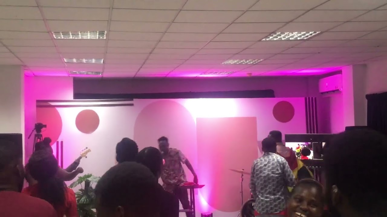 UNLIMITED PRAISE - DERRICK MHERDA
