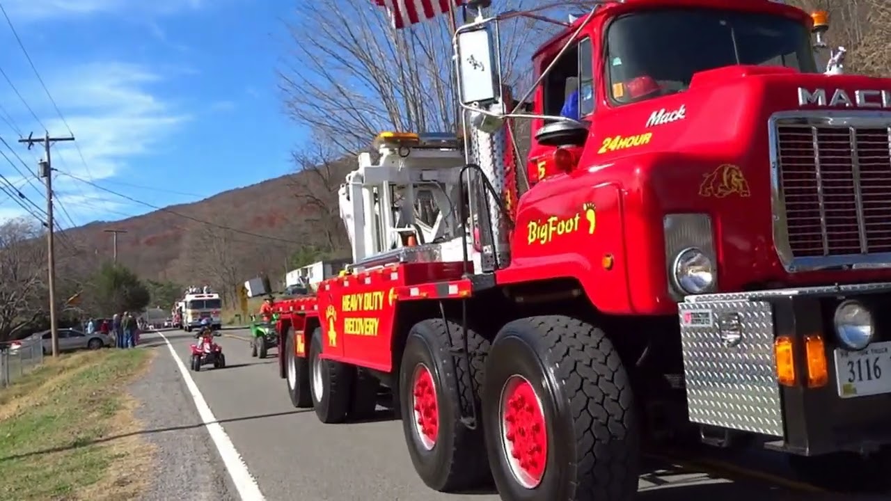 Rocky Gap Christmas Parade (11-09-2013)