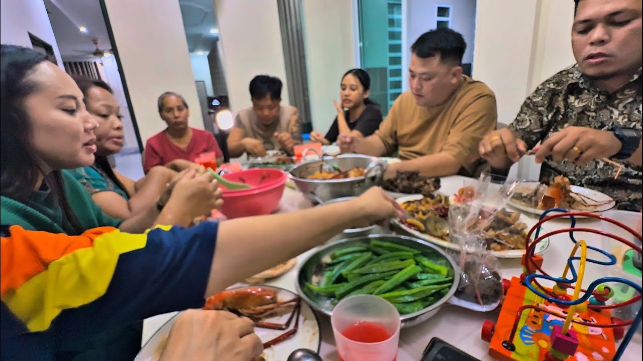 SANTAI² MAKAI SALAU, ABUN NYUMAI UNDANG APEK GIANT