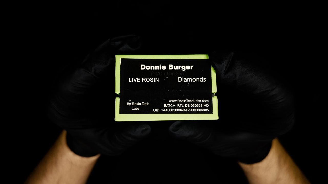 Dabbing 1-Year-Old Live Rosin Diamonds by Rosin Tech Labs! 💎🔥 | Full Potency Test