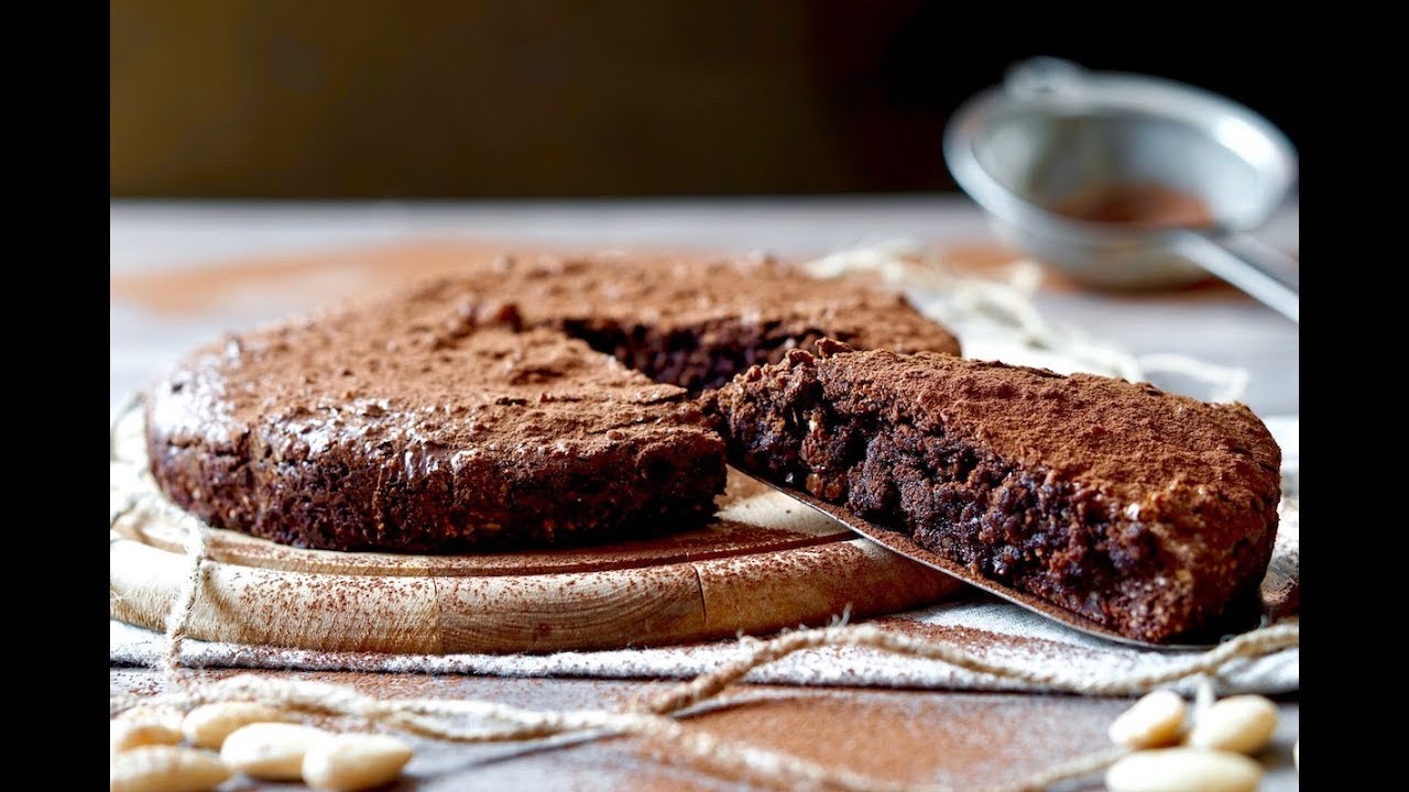 Torta Cioccolato e Mandorle dal Cuore Cremoso