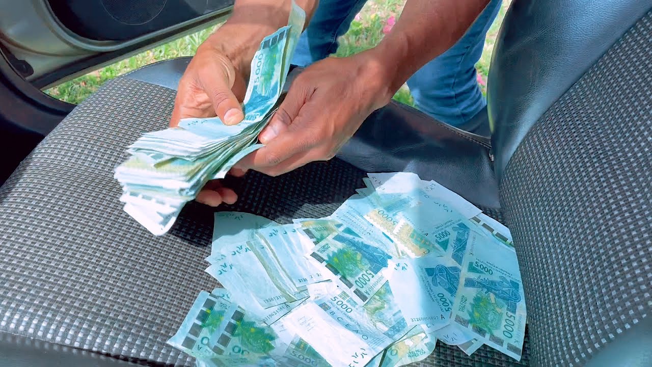 L'ARGENT NE SUFFIT JAMAIS FEMME