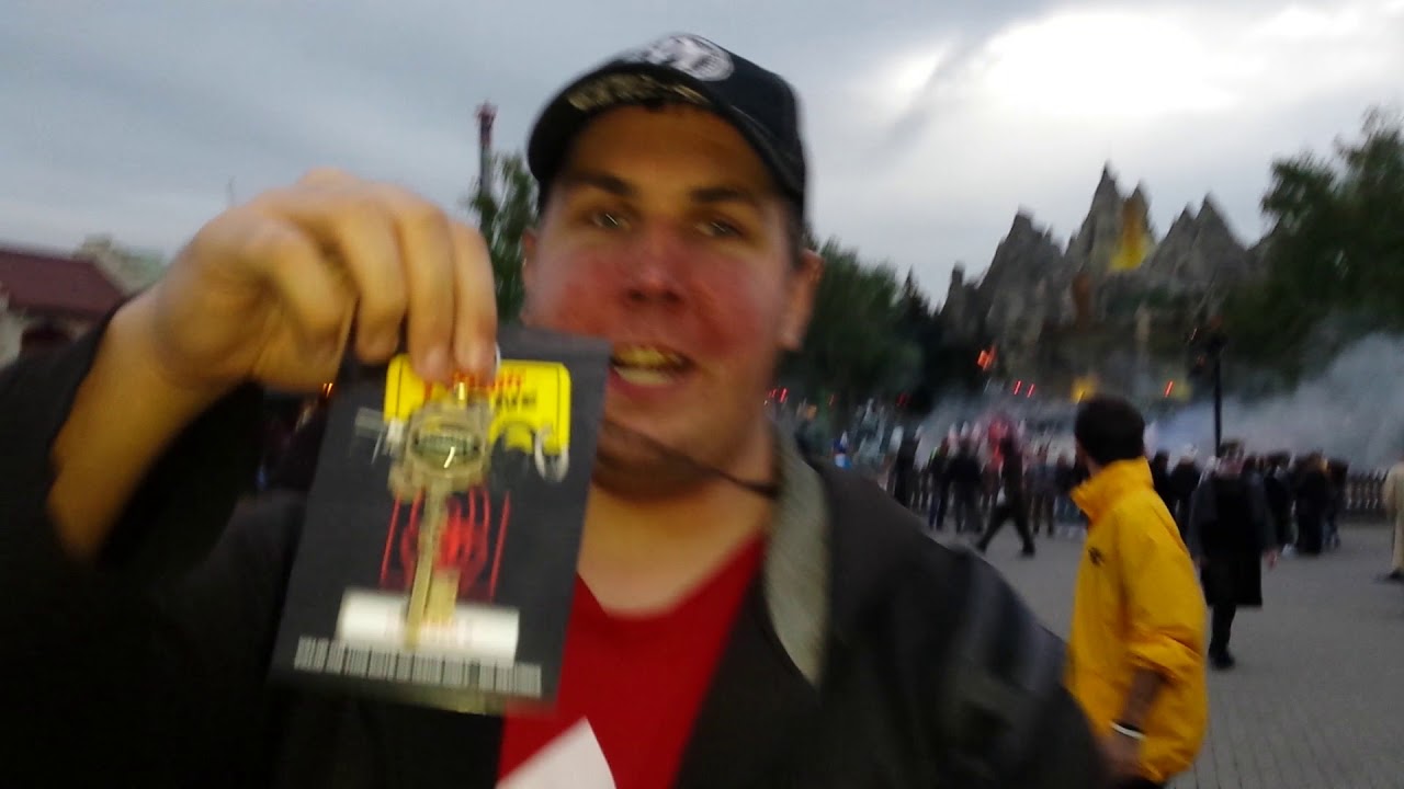 Canadas Wonderland Halloween Haunt Front Gate 2017