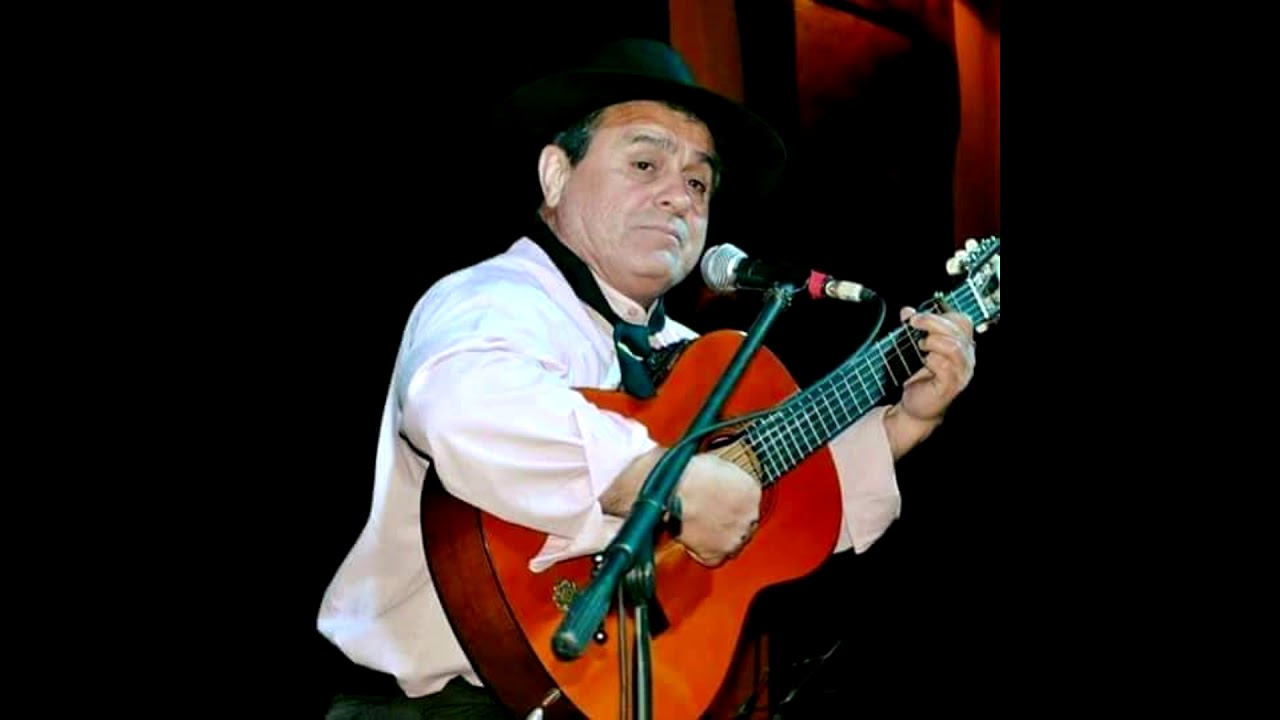 01-Raúl Ojeda-Entre Criollos