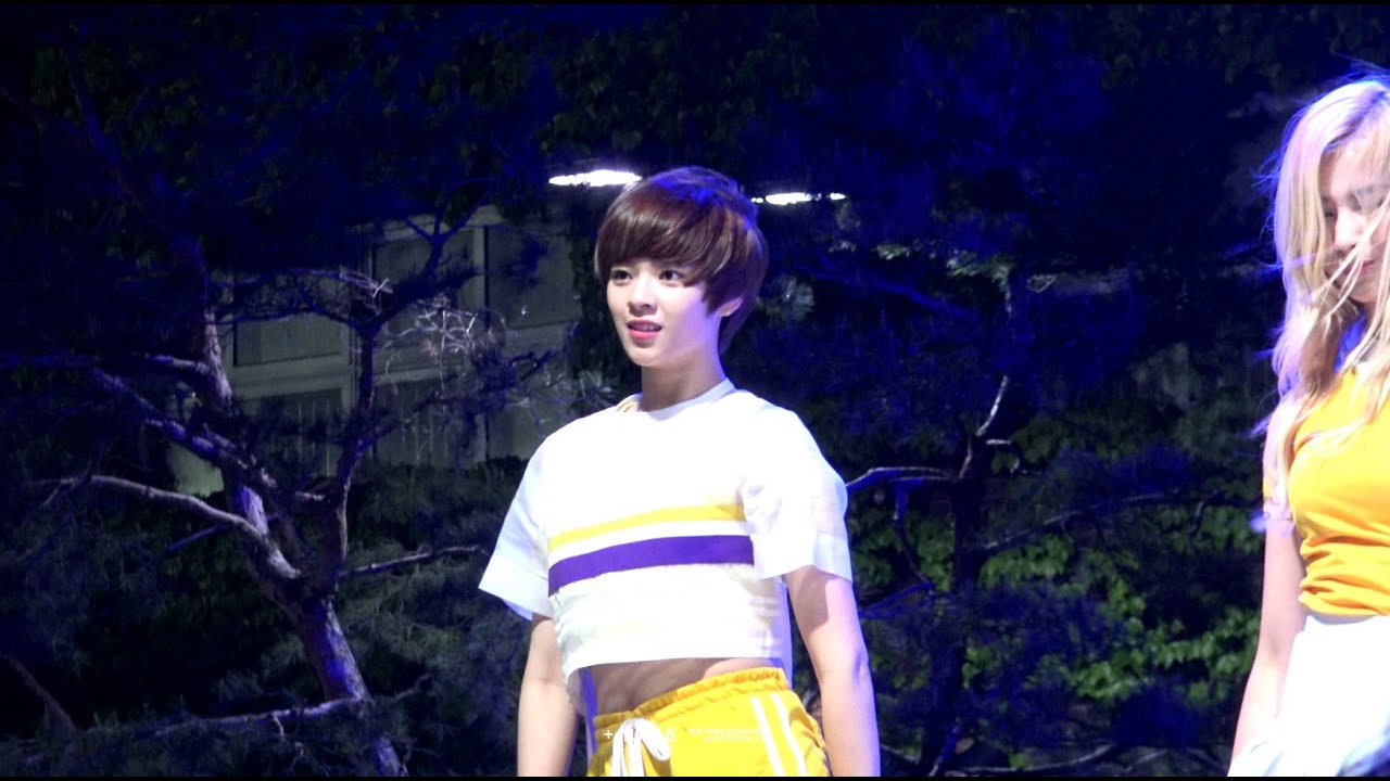 160512 TWICE 서경대학교 Festival 'Touchdown' 정연ver.