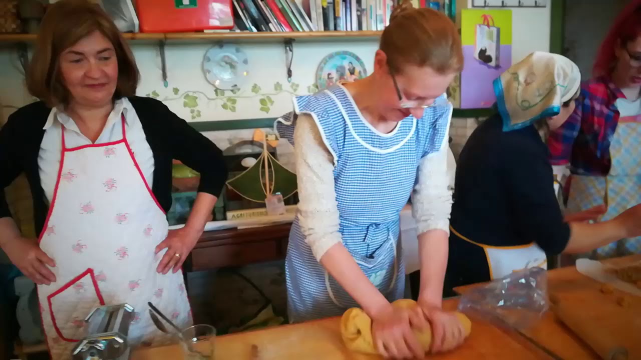 Laboratorio di pupe e fiadoni pasquali abruzzesi, a cura dell'associazione Il Ramaietto.