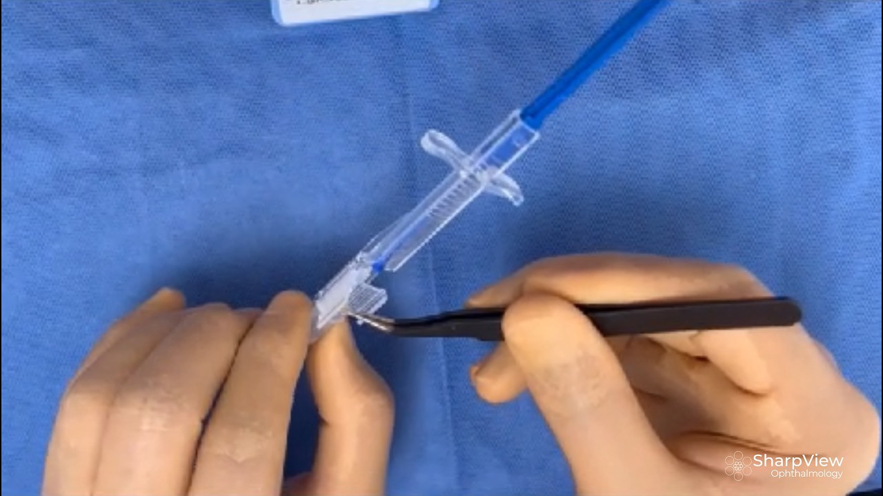 How to Load the EyeMax Mono IOL into the Injector &ndash; Step by Step