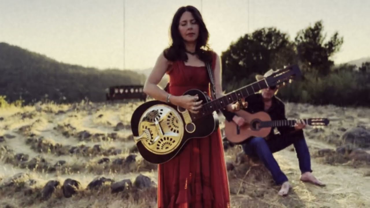 Essence & Gold Country - Fathers Daughter #americansongwriter