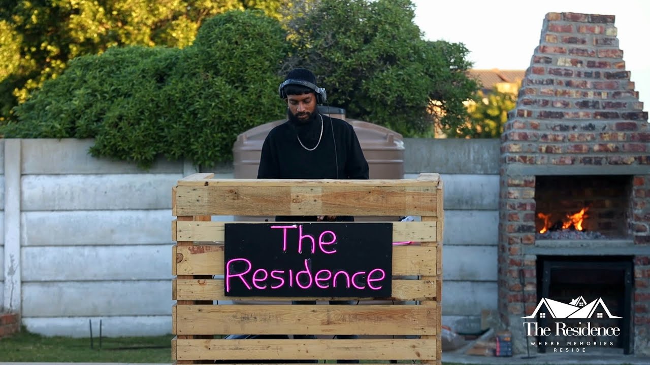Meshin is in The Residence - Old School House